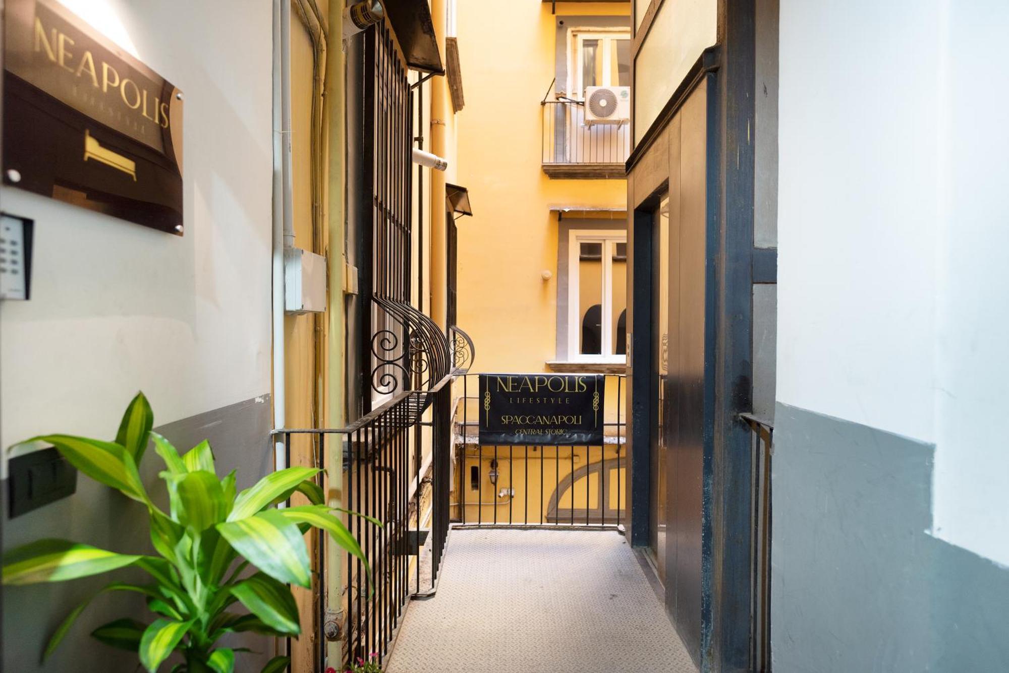 Mokasuite Spaccanapoli Bed & Breakfast Napoli