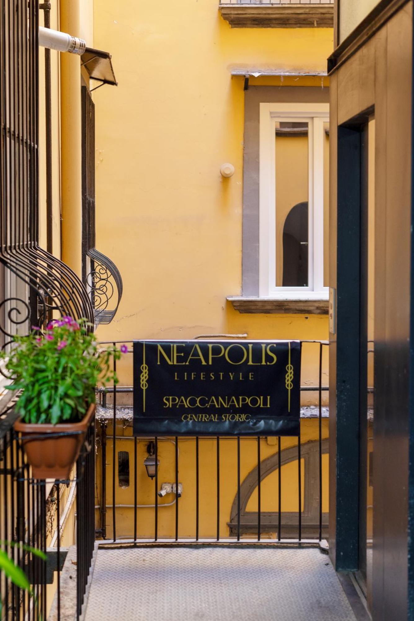 Bed & Breakfast Mokasuite Spaccanapoli Napoli